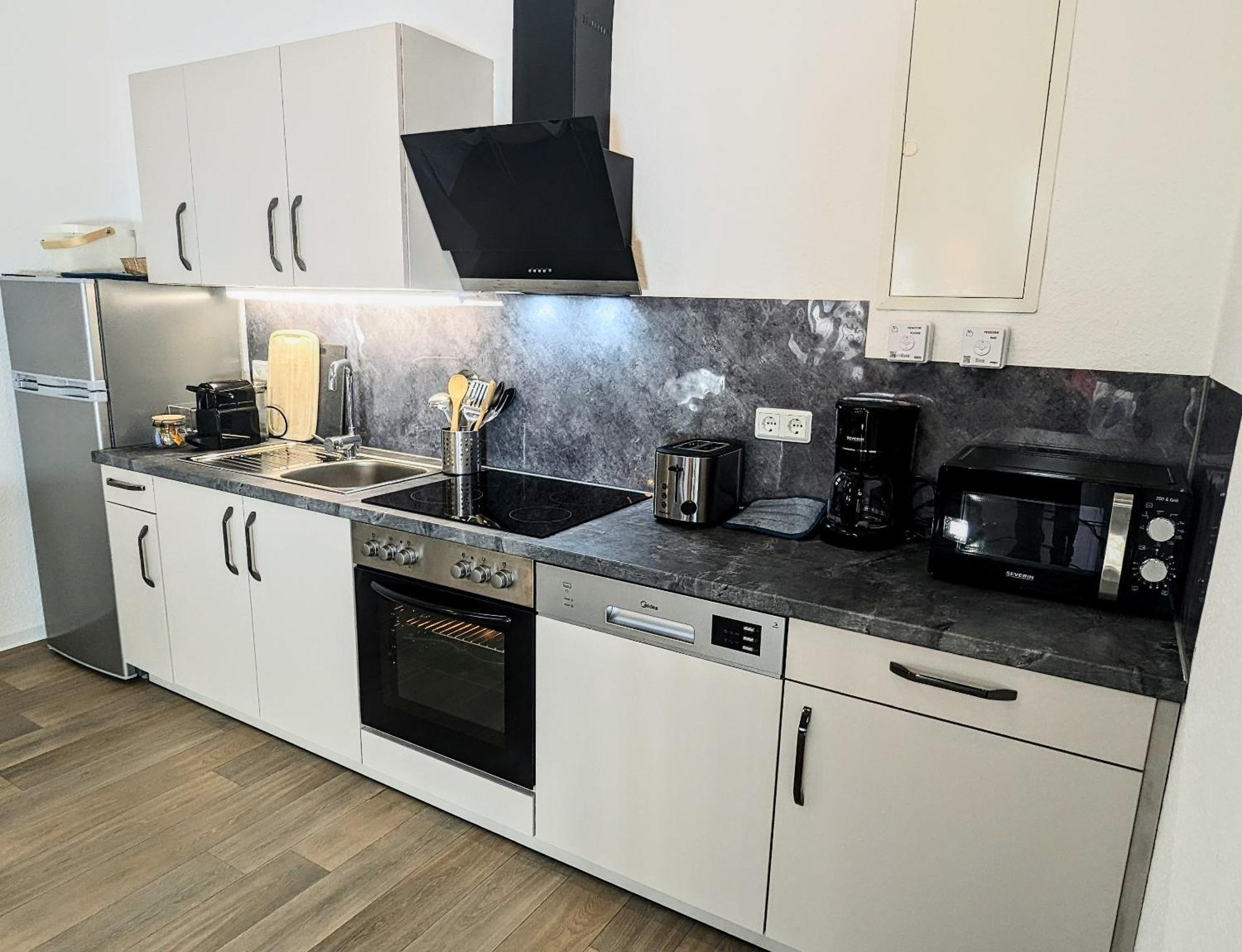 Fewo Urban Gotha-Apartment Friedenstein- Am Schlosspark- Parken An Der Der Tuer- Barrierefrei, 900 Meter Zum Bahnhof - Wallbox Экстерьер фото