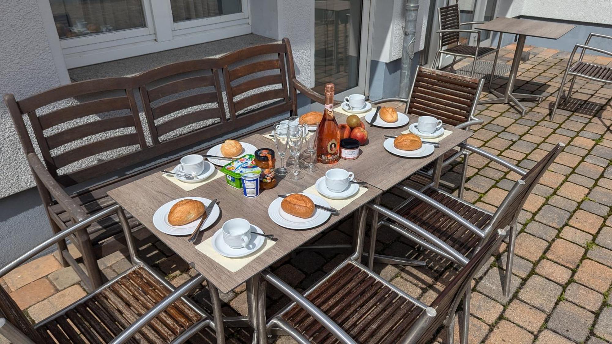 Fewo Urban Gotha-Apartment Friedenstein- Am Schlosspark- Parken An Der Der Tuer- Barrierefrei, 900 Meter Zum Bahnhof - Wallbox Экстерьер фото